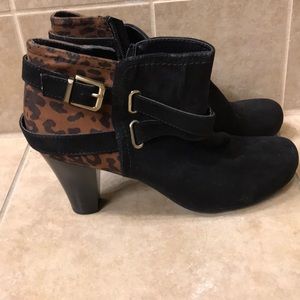 Ankle boot leopard print with heel